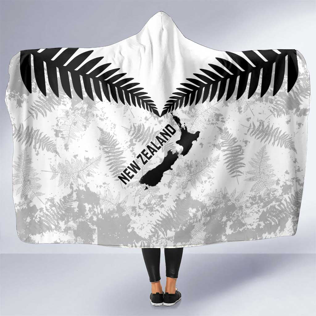 Custom New Zealand Silver Fern Football Hooded Blanket Go Aotearoa Grunge White - Aussie Hoodie