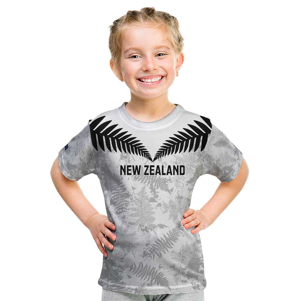 Custom New Zealand Silver Fern Football Kid T Shirt Go Aotearoa Grunge White - Aussie Hoodie