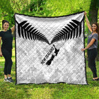 Custom New Zealand Silver Fern Football Quilt Go Aotearoa Grunge White - Aussie Hoodie