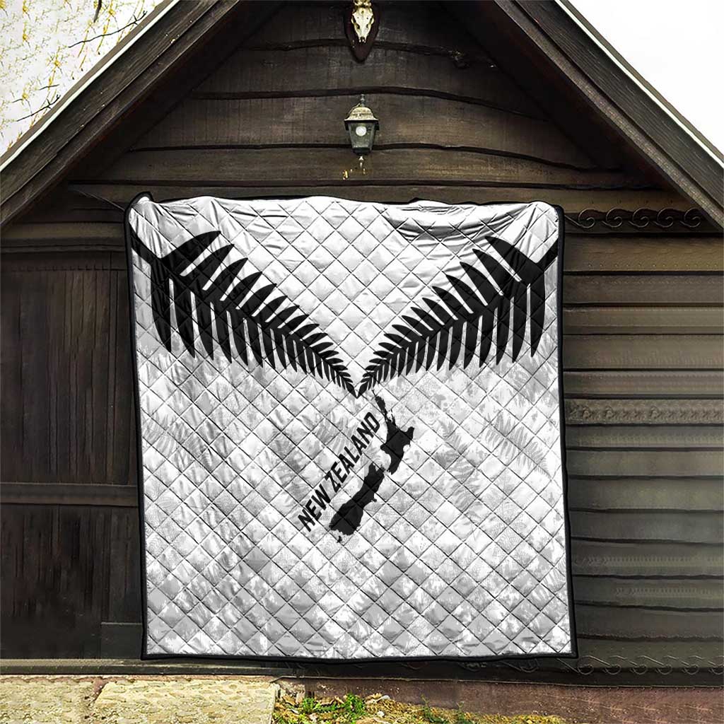Custom New Zealand Silver Fern Football Quilt Go Aotearoa Grunge White - Aussie Hoodie
