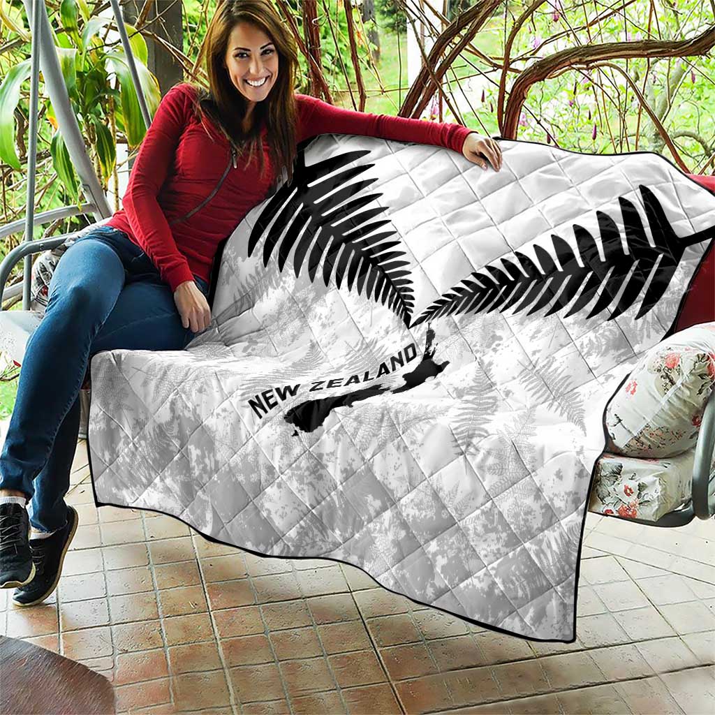 Custom New Zealand Silver Fern Football Quilt Go Aotearoa Grunge White - Aussie Hoodie