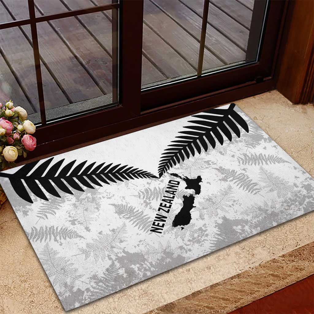 Custom New Zealand Silver Fern Football Rubber Doormat Go Aotearoa Grunge White - Aussie Hoodie