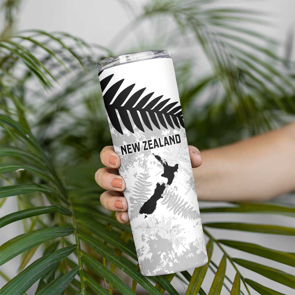 Custom New Zealand Silver Fern Football Skinny Tumbler Go Aotearoa Grunge White - Aussie Hoodie