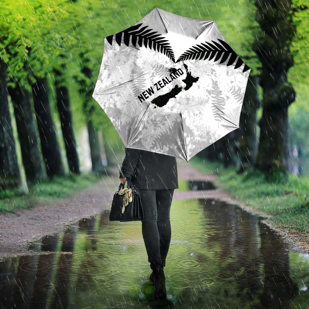 Custom New Zealand Silver Fern Football Umbrella Go Aotearoa Grunge White - Aussie Hoodie