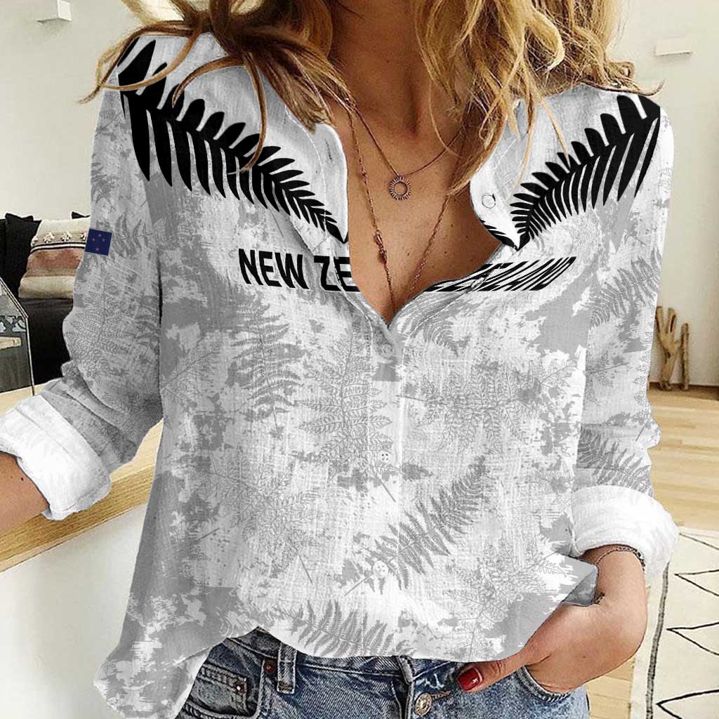 Custom New Zealand Silver Fern Football Women Casual Shirt Go Aotearoa Grunge White - Aussie Hoodie