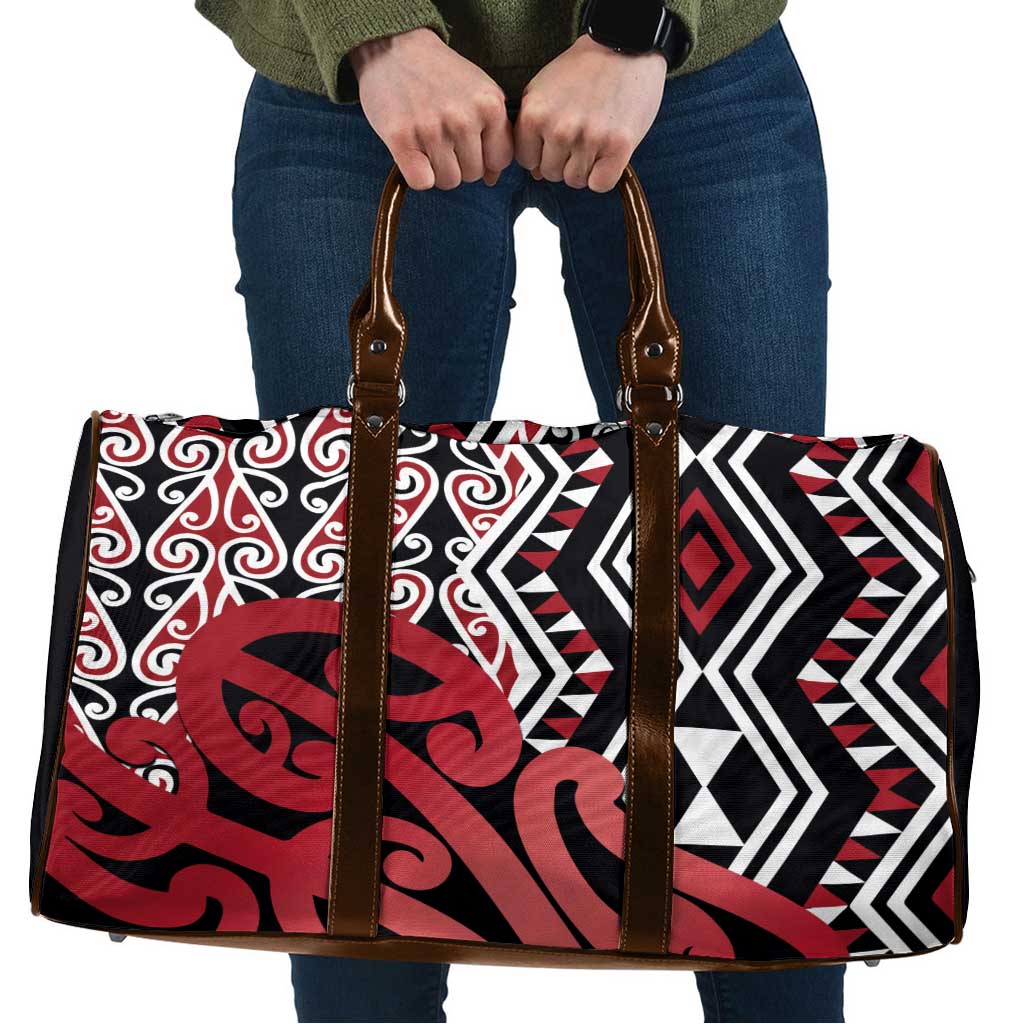 New Zealand Travel Bag Aotearoa Kowhaiwhai Mix Taniko Art - Red - Aussie Hoodie