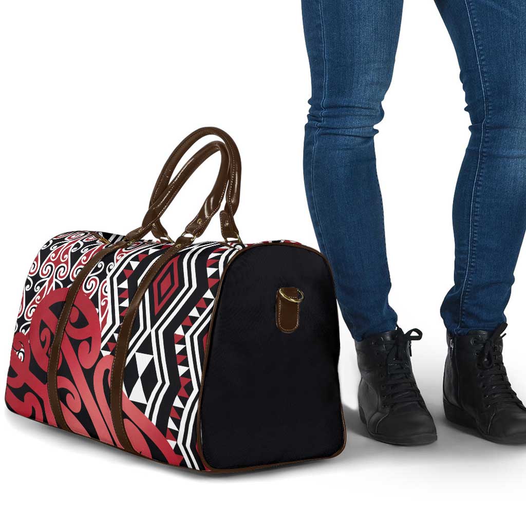 New Zealand Travel Bag Aotearoa Kowhaiwhai Mix Taniko Art - Red - Aussie Hoodie