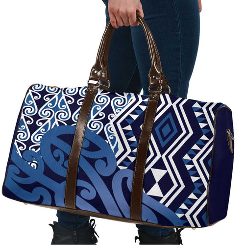 New Zealand Travel Bag Aotearoa Kowhaiwhai Mix Taniko Art - Blue - Aussie Hoodie