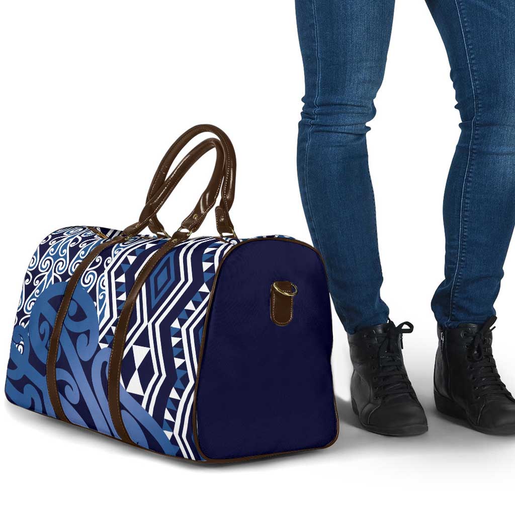 New Zealand Travel Bag Aotearoa Kowhaiwhai Mix Taniko Art - Blue - Aussie Hoodie