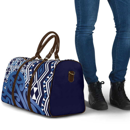 New Zealand Travel Bag Aotearoa Kowhaiwhai Mix Taniko Art - Blue - Aussie Hoodie