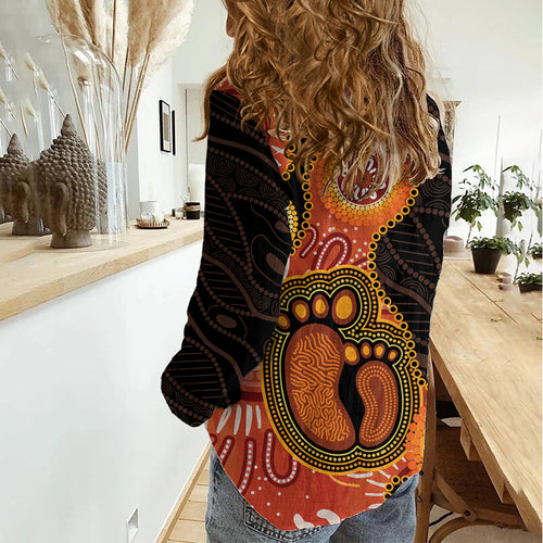 Australia Mothers Day Women Casual Shirt Mom And Baby Footprint Indigenous