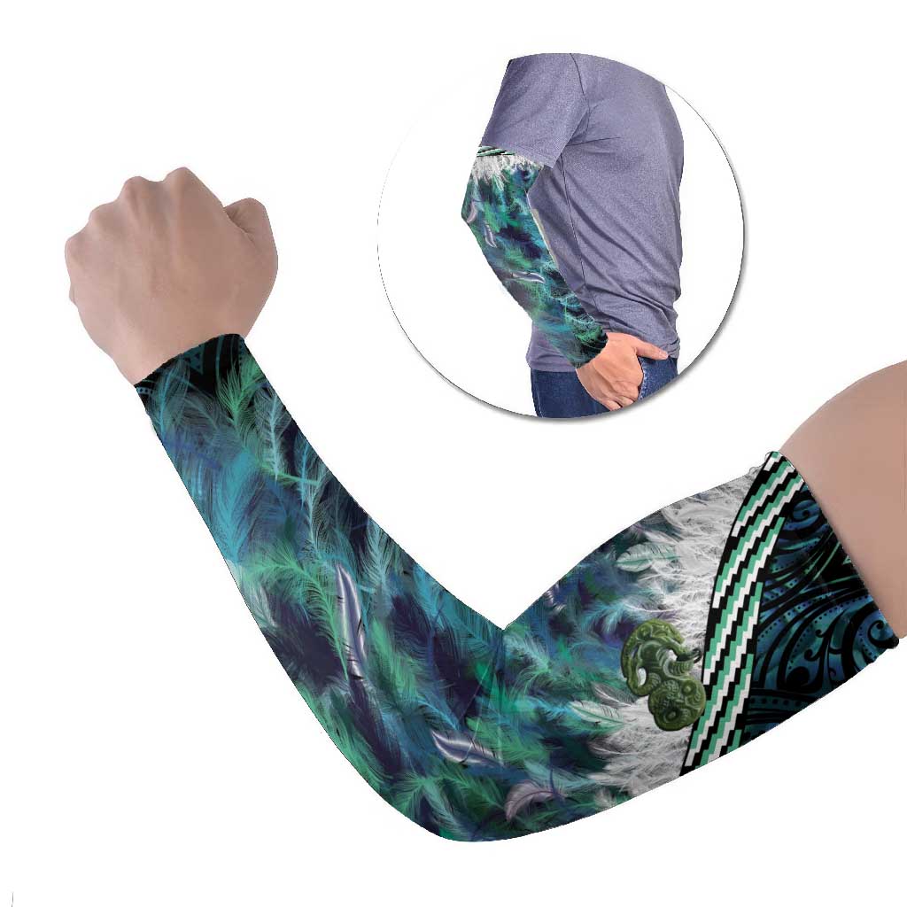 Turquoise Traditional Cloak Aotearoa Arm Sleeves Maori Paua Shell Korowai Pattern - Aussie Hoodie