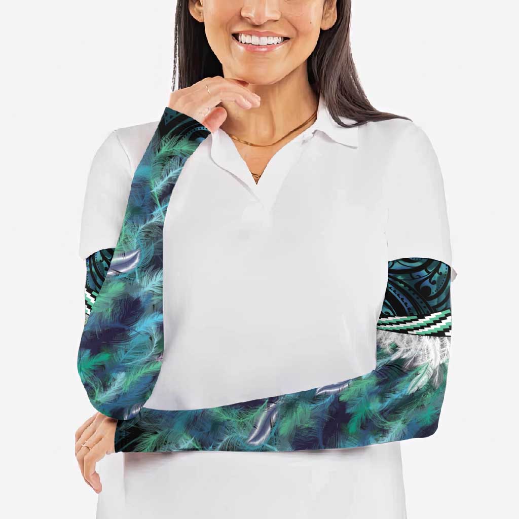 Turquoise Traditional Cloak Aotearoa Arm Sleeves Maori Paua Shell Korowai Pattern - Aussie Hoodie