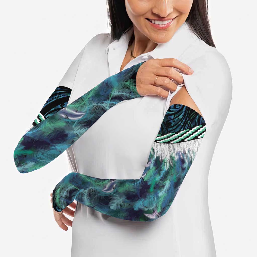 Turquoise Traditional Cloak Aotearoa Arm Sleeves Maori Paua Shell Korowai Pattern - Aussie Hoodie