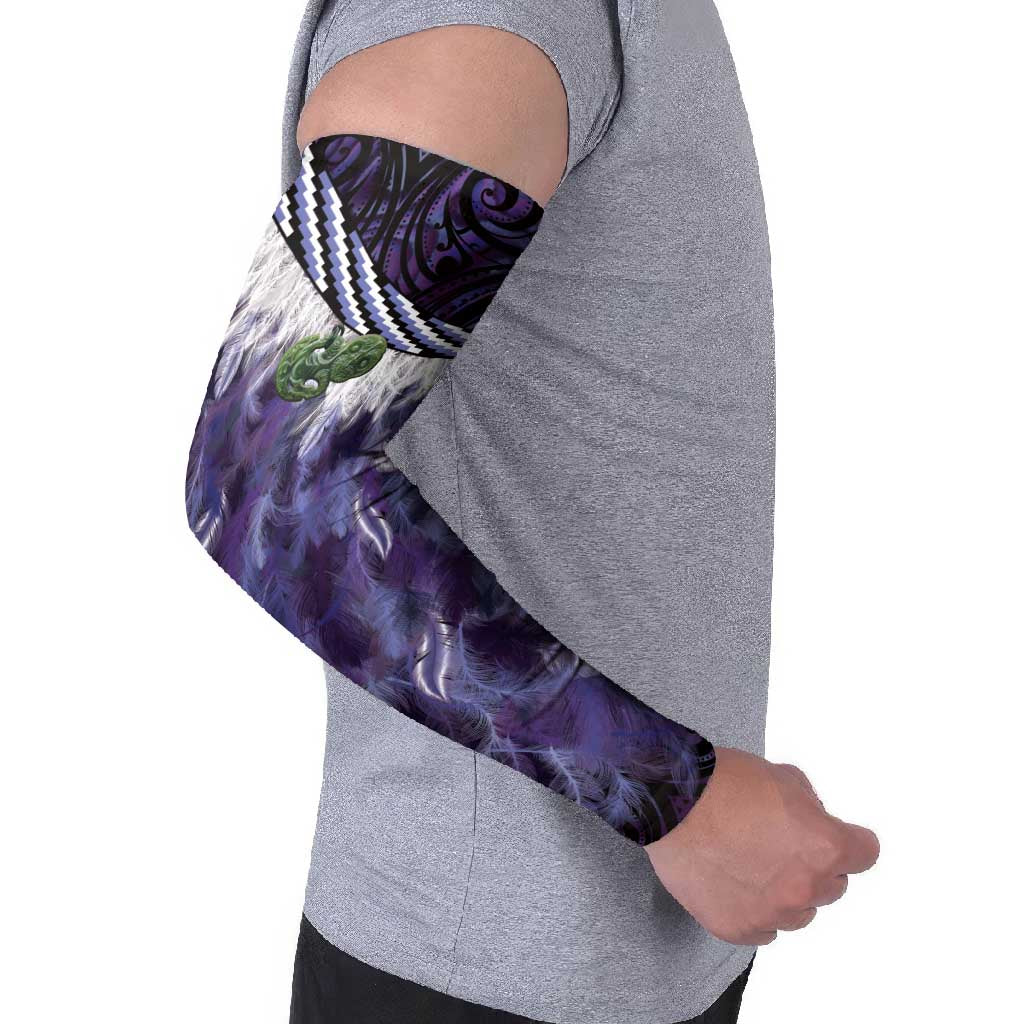 Purple Traditional Cloak Aotearoa Arm Sleeves Maori Paua Shell Korowai Pattern - Aussie Hoodie