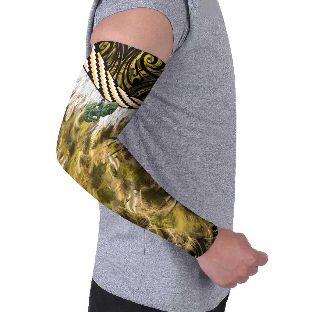 Yellow Traditional Cloak Aotearoa Arm Sleeves Maori Paua Shell Korowai Pattern - Aussie Hoodie