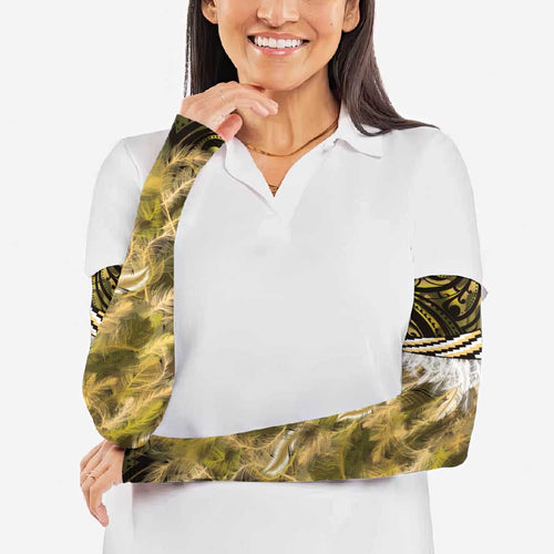 Yellow Traditional Cloak Aotearoa Arm Sleeves Maori Paua Shell Korowai Pattern - Aussie Hoodie