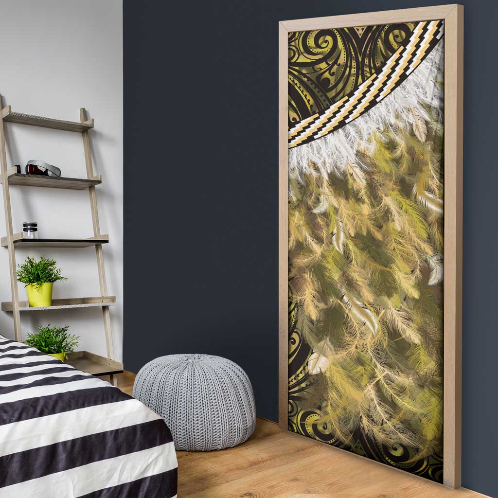 Yellow Traditional Cloak Aotearoa Door Cover Maori Paua Shell Korowai Pattern - Aussie Hoodie