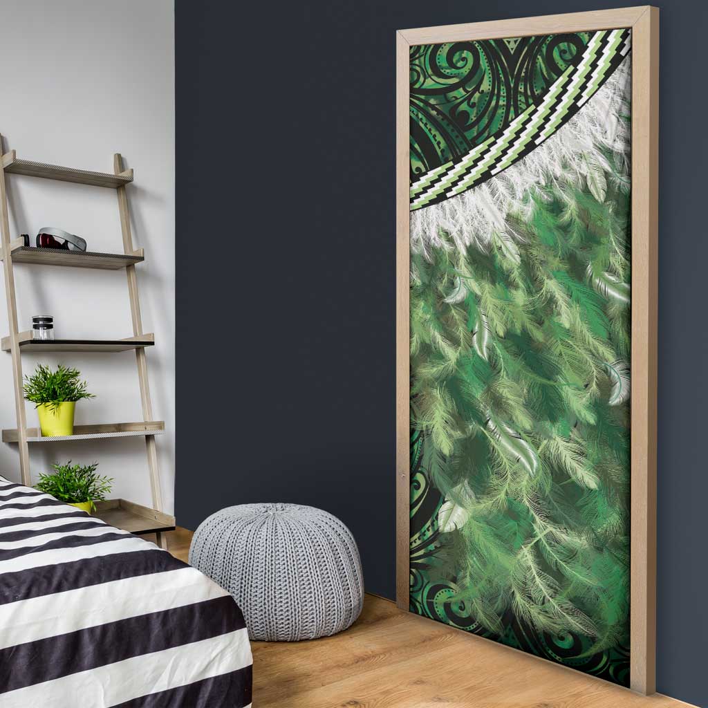 Green Traditional Cloak Aotearoa Door Cover Maori Paua Shell Korowai Pattern - Aussie Hoodie