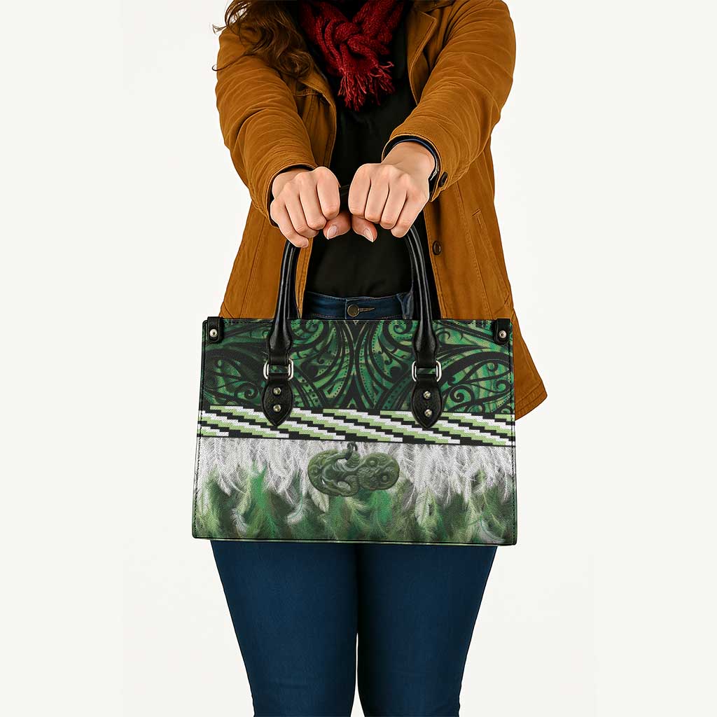 Green Traditional Cloak Aotearoa Leather Bag Maori Paua Shell Korowai Pattern - Aussie Hoodie