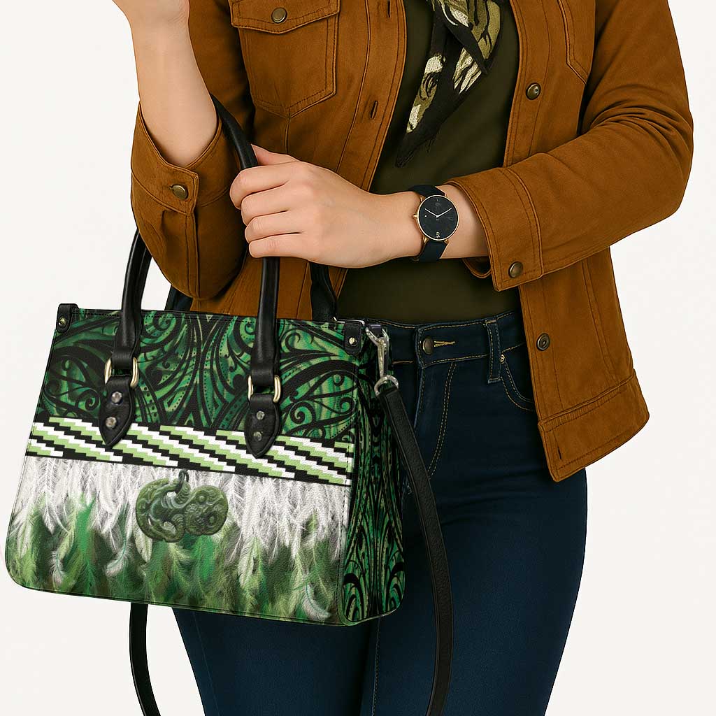 Green Traditional Cloak Aotearoa Leather Bag Maori Paua Shell Korowai Pattern - Aussie Hoodie