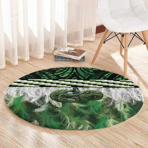Green Traditional Cloak Aotearoa Round Carpet Maori Paua Shell Korowai Pattern
