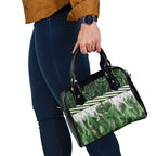 Green Traditional Cloak Aotearoa Shoulder Handbag Maori Paua Shell Korowai Pattern