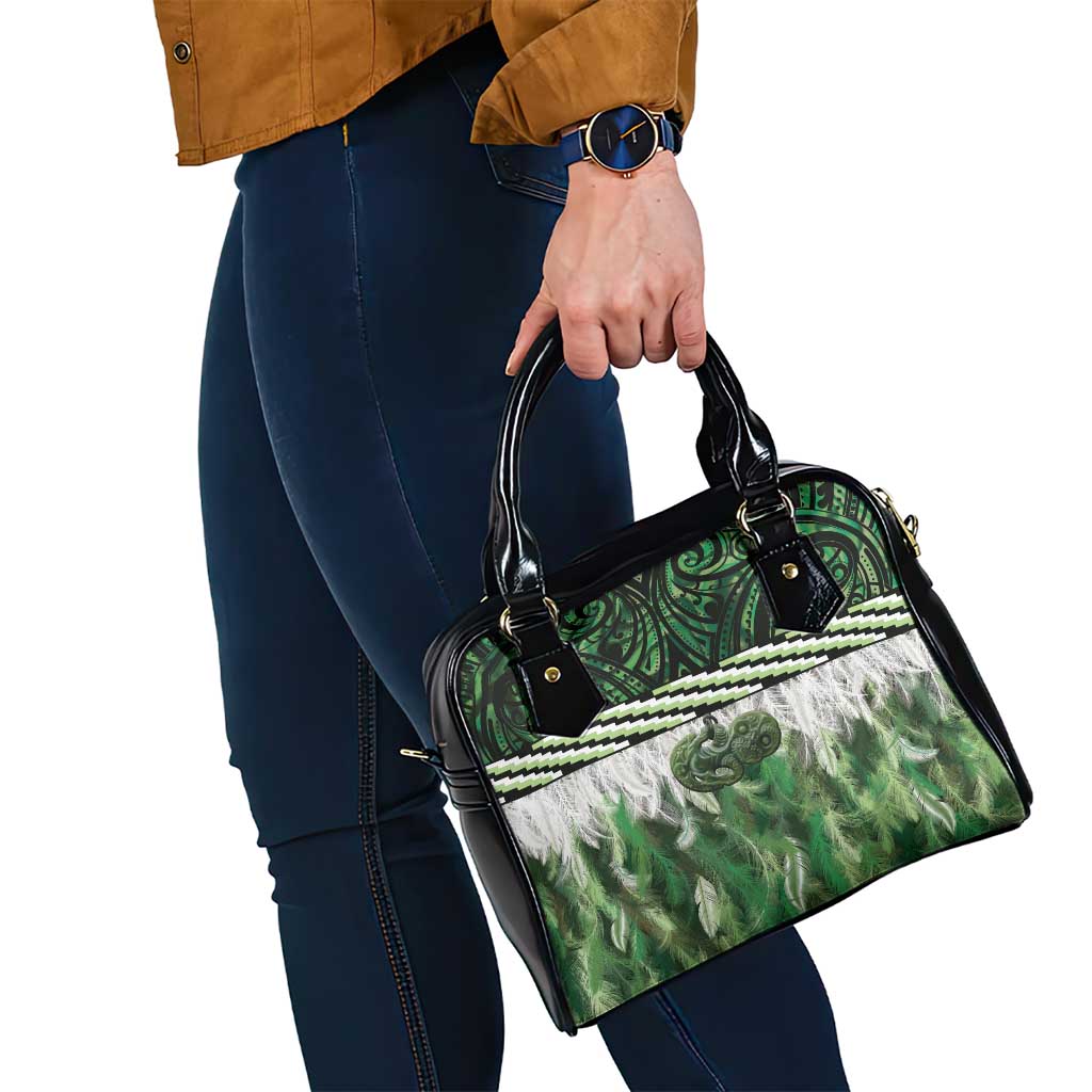 Green Traditional Cloak Aotearoa Shoulder Handbag Maori Paua Shell Korowai Pattern