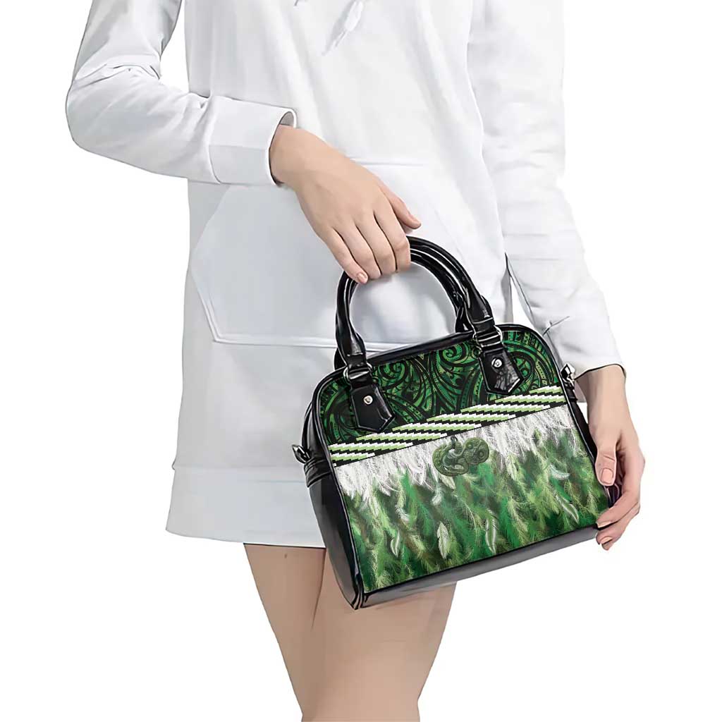 Green Traditional Cloak Aotearoa Shoulder Handbag Maori Paua Shell Korowai Pattern