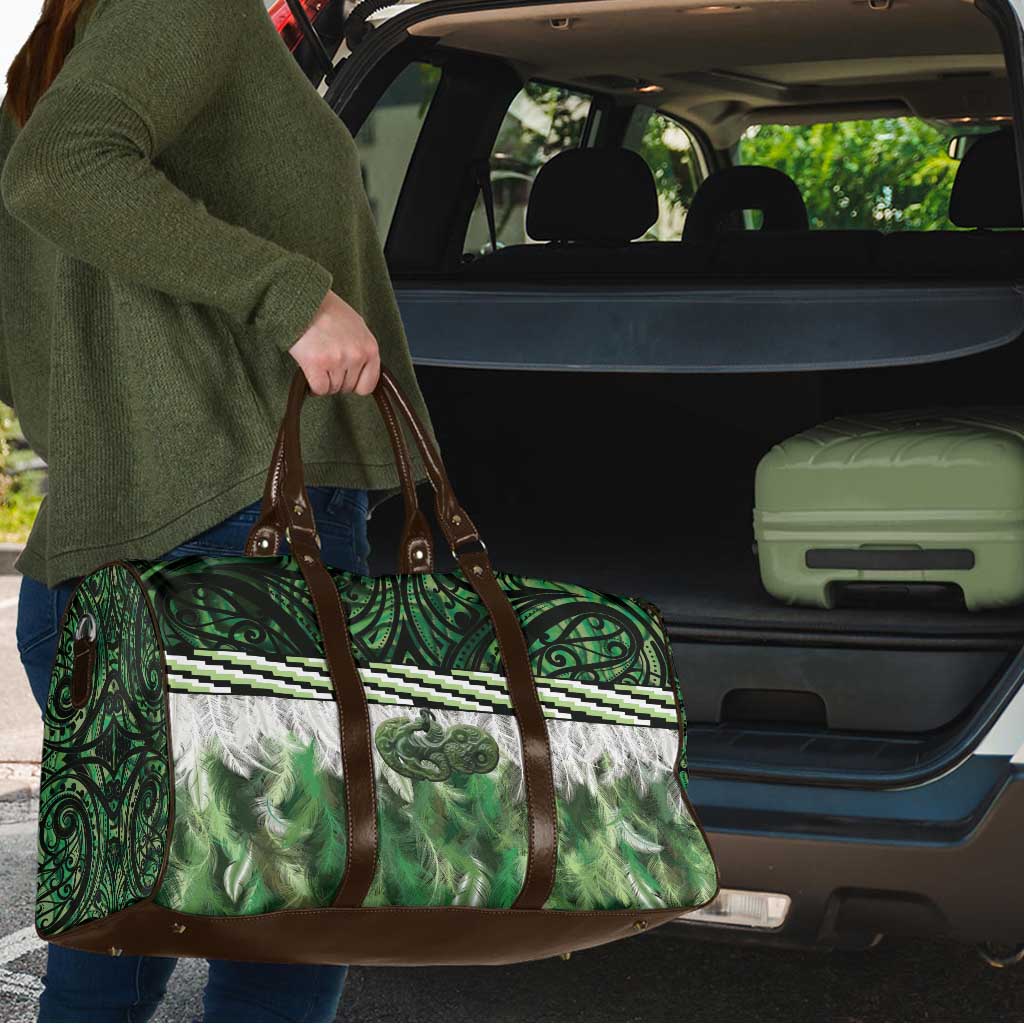 Green Traditional Cloak Aotearoa Travel Bag Maori Paua Shell Korowai Pattern - Aussie Hoodie