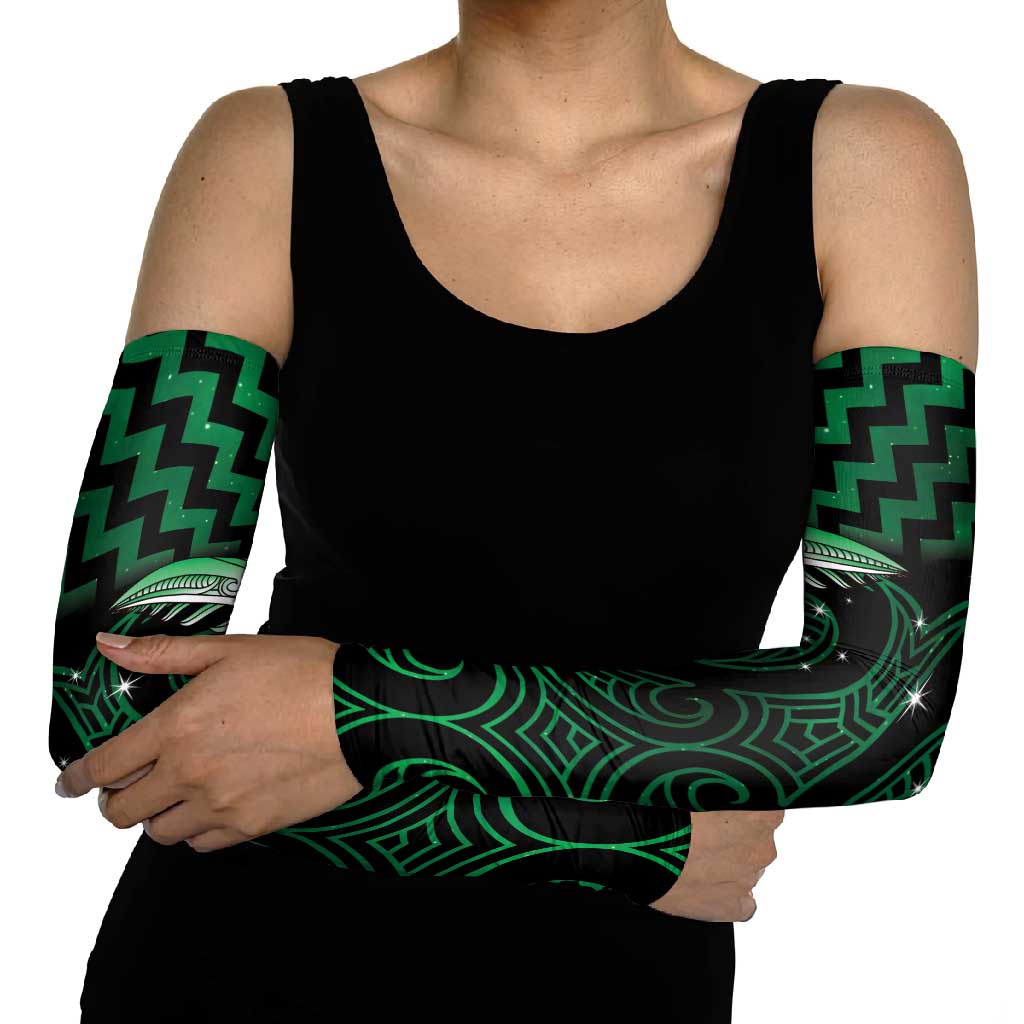 Green Matariki New Zealand Arm Sleeves Maori Poutama Galaxy Vibes - Aussie Hoodie