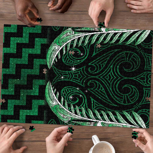 Green Matariki New Zealand Puzzle Maori Poutama Galaxy Vibes - Aussie Hoodie