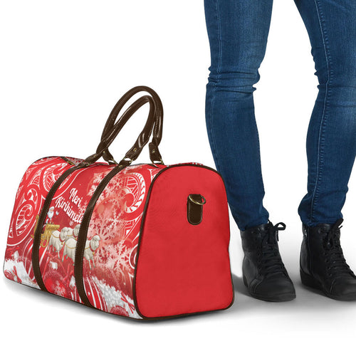 New Zealand Christmas In July Travel Bag Funny Santa Sheep Meri Kirihimete Red