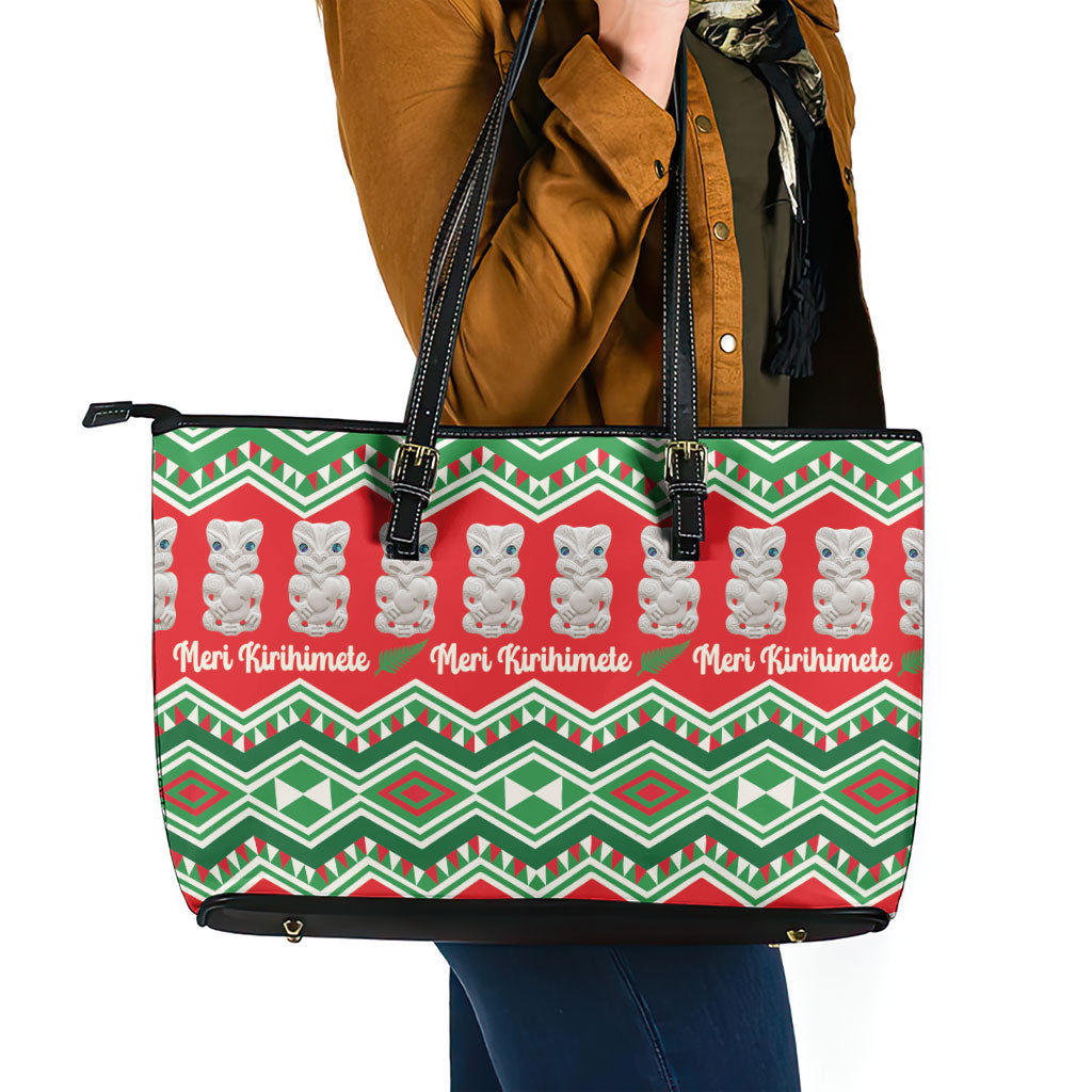 New Zealand Christmas In July Leather Tote Bag Meri Kirihimete Hei Tiki Taniko Motifs Seamless