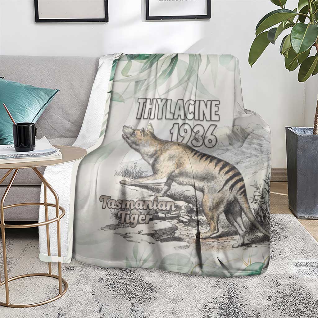Australia Tasmanian Tiger Blanket Memorial 1936 Thylacine - Aussie Hoodie