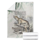 Australia Tasmanian Tiger Blanket Memorial 1936 Thylacine - Aussie Hoodie