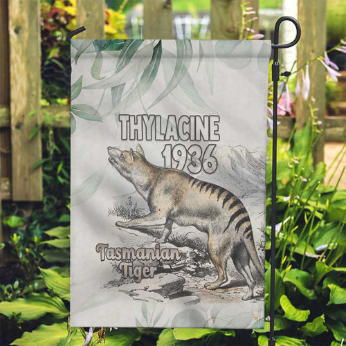Australia Tasmanian Tiger Garden Flag Memorial 1936 Thylacine - Aussie Hoodie