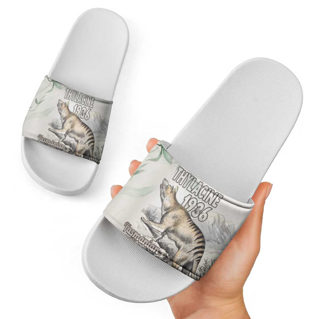 Australia Tasmanian Tiger Slide Sandals Memorial 1936 Thylacine - Aussie Hoodie