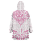 New Zealand Manta Ray Tattoo Wearable Blanket Hoodie Aotearoa Maori Haehae Pink