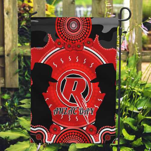melbourne-renegades-anzac-2024-garden-flag-lest-we-forget-poppy-mix-camouflage