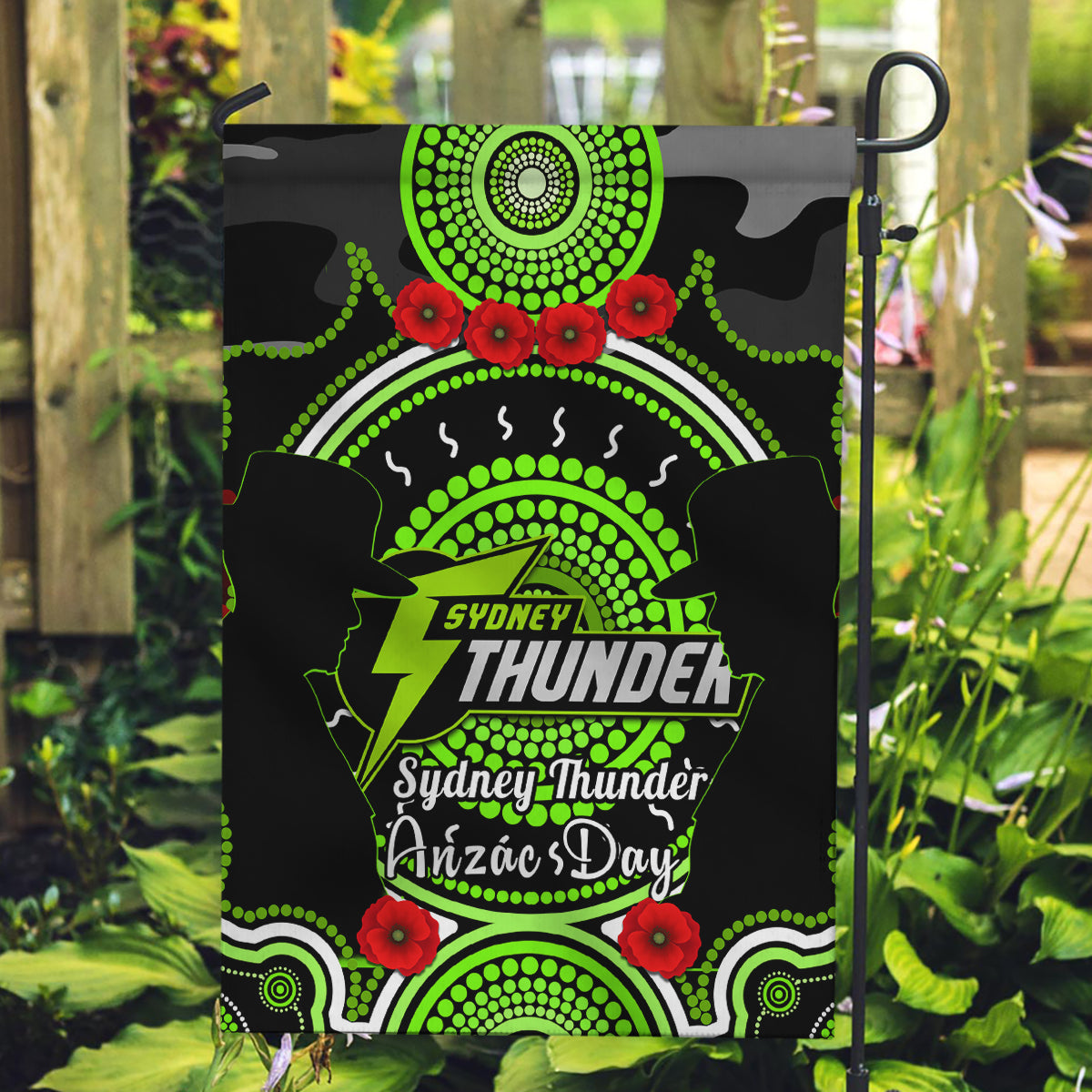 sydney-thunder-anzac-2024-garden-flag-lest-we-forget-poppy-mix-camouflage