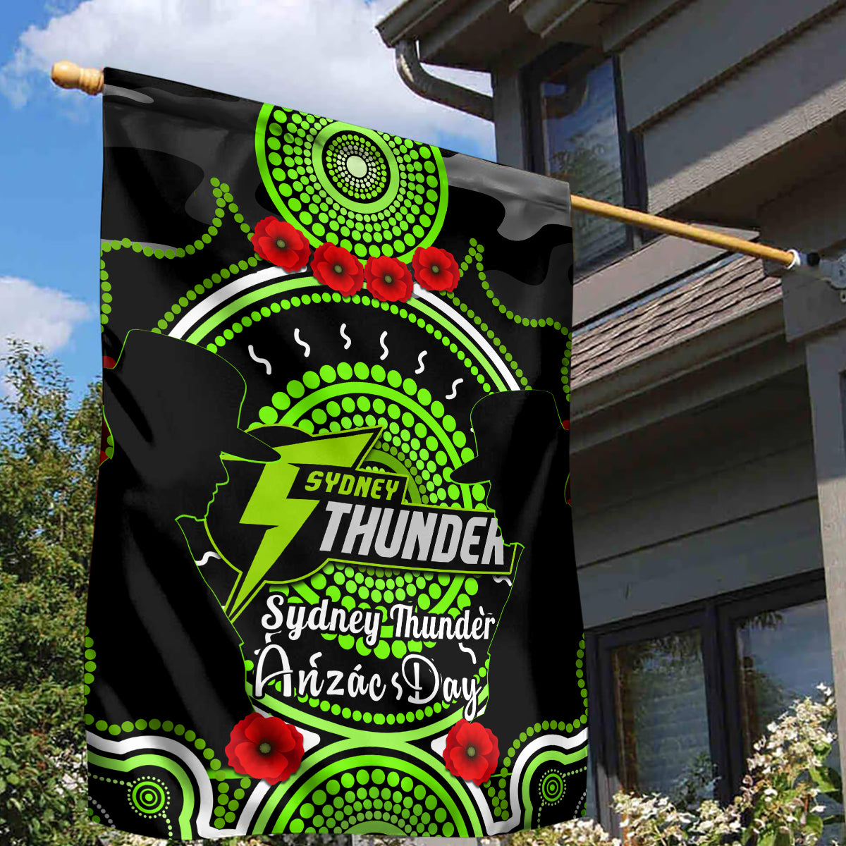 sydney-thunder-anzac-2024-garden-flag-lest-we-forget-poppy-mix-camouflage