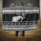 New Zealand Christmas Rugby Personalised Hooded Blanket Meri Kirihimete All Black Maori - Aussie Hoodie