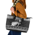 New Zealand Christmas Rugby Personalised Leather Tote Bag Meri Kirihimete All Black Maori - Aussie Hoodie
