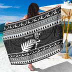 New Zealand Christmas Rugby Personalised Sarong Meri Kirihimete All Black Maori - Aussie Hoodie