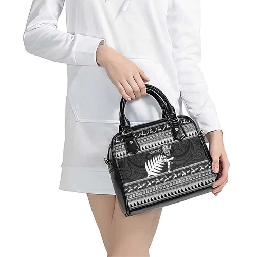 New Zealand Christmas Rugby Personalised Shoulder Handbag Meri Kirihimete All Black Maori - Aussie Hoodie