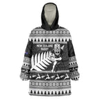 New Zealand Christmas Rugby Personalised Wearable Blanket Hoodie Meri Kirihimete All Black Maori - Aussie Hoodie