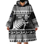 New Zealand Christmas Rugby Personalised Wearable Blanket Hoodie Meri Kirihimete All Black Maori - Aussie Hoodie