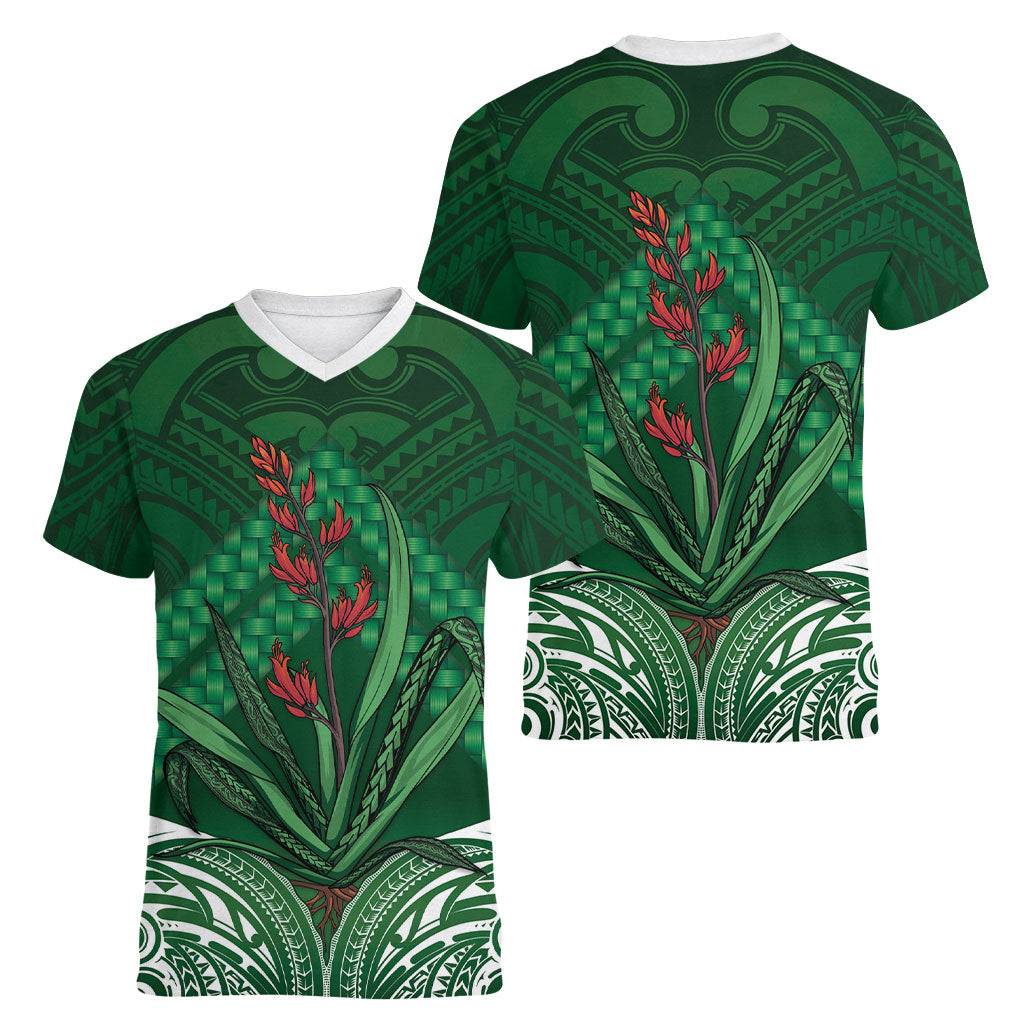 Rongoa Maori New Zealand Harakeke Women V-Neck T-Shirt NZ Weaving Pattern Green