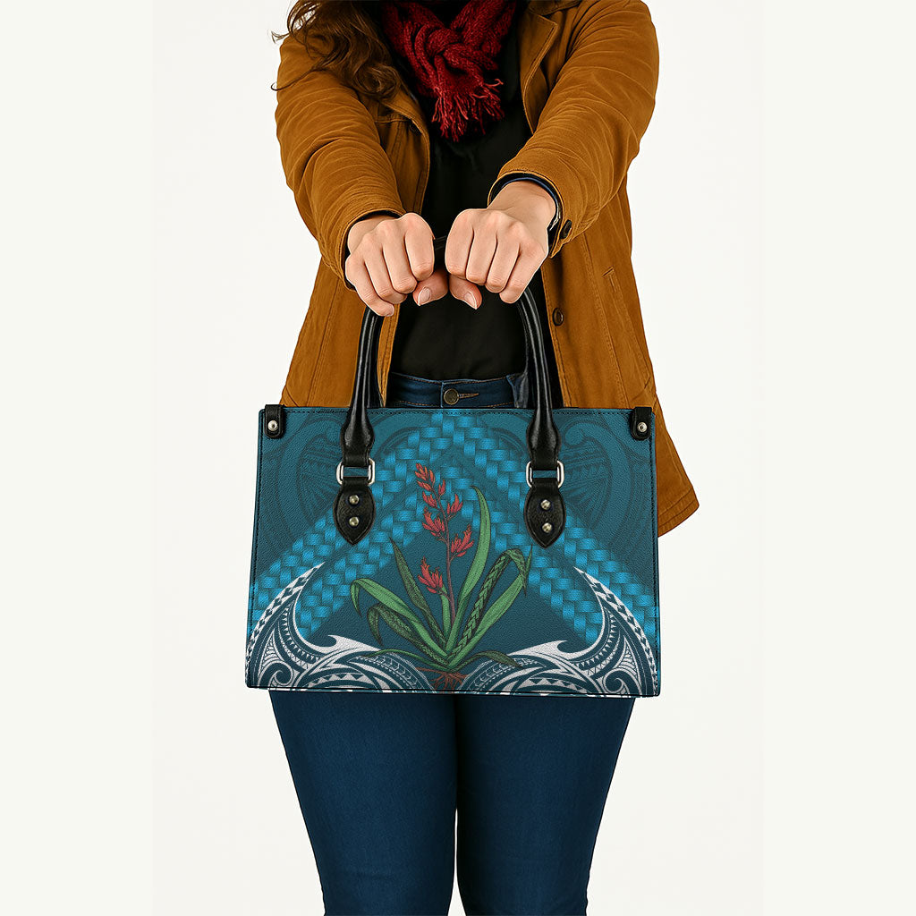 Rongoa Maori New Zealand Harakeke Leather Bag NZ Weaving Pattern Dark Teal
